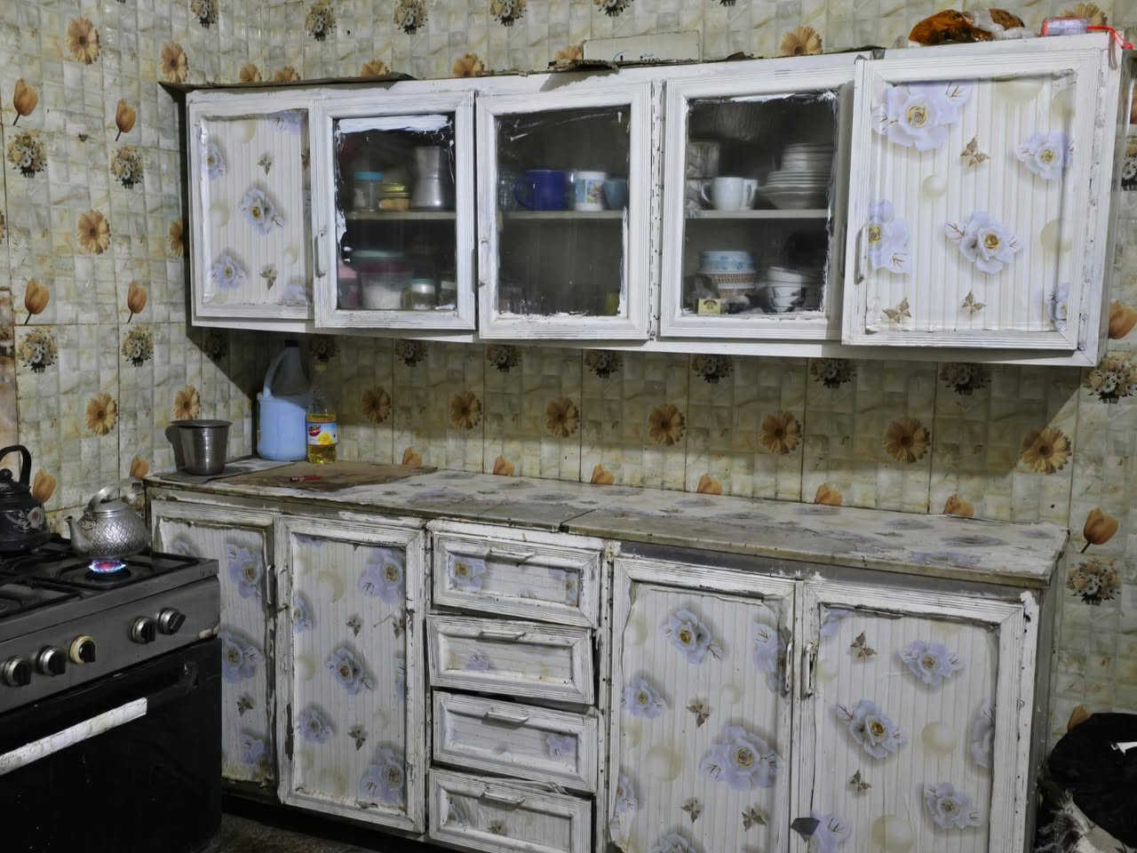 كاونتر للبيع مترتين ونص مرمر + سنك
متر ونص السعر 250


**إذا كنت صاحب هذا الإعلان وتريد حذفه لأي سبب، رجاءا أرسل رسالة إلى الدعم الفني**