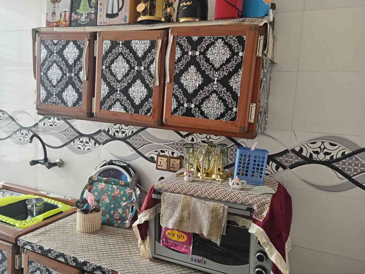 غراض بيت للبيع بسعر مناسب وبالنسبه للغرفه جديده تسكام صارلها سنه من شتريتها مكاني جبله حي ذويب اي استفسار حاضر ***********
***********
