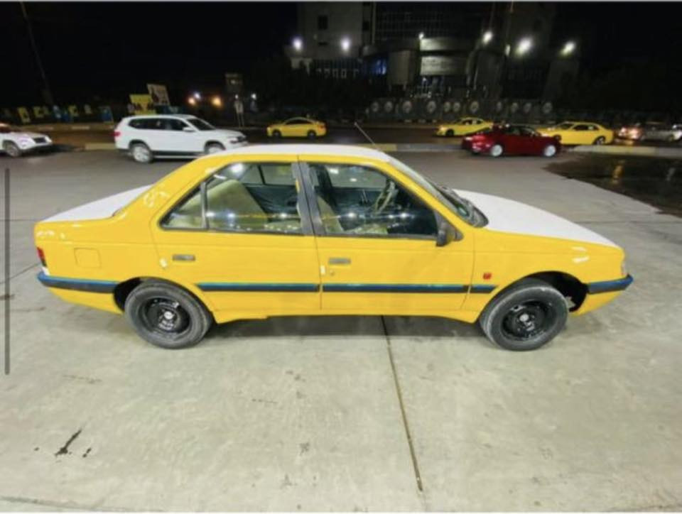 سلام عليك سياره للبيع بيجو 405 جيلكس موديل مصفره هيئه وغرامات سنويه ل 27 رقم جديد إنكليزي سعر 30 بيه مجال قليل رقم ***********
