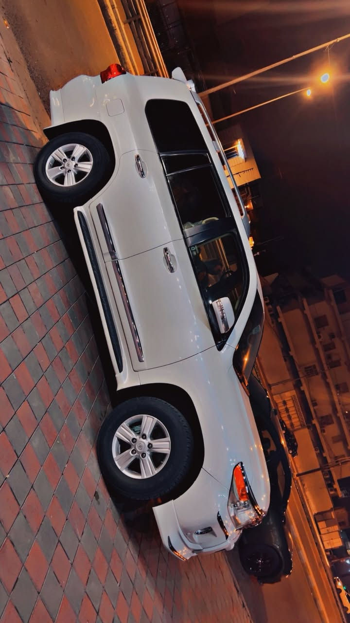 لاندكروز موديل 2013 سياره كفاله
بيه كرتين فقط سياره محرك كير مكفوله السعر ٣٦٠ بيه مجال الشراي 

السياره مكانه الانبار الفلوجه 
***********
