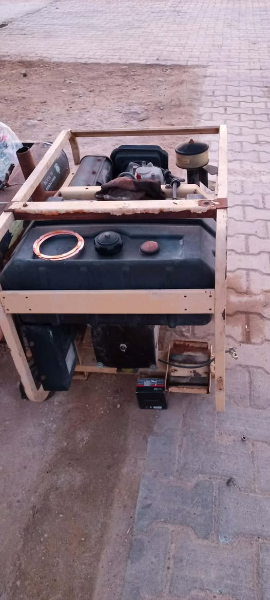 مولد كاز ياباني مال قواعد 7 كيفي يصرف نص لتر بالساعه مولد كلش نضيف شرط الفحص 
سعره 700 الف بي مجال 
مكانه القائم يوجود توصيل 
***********
