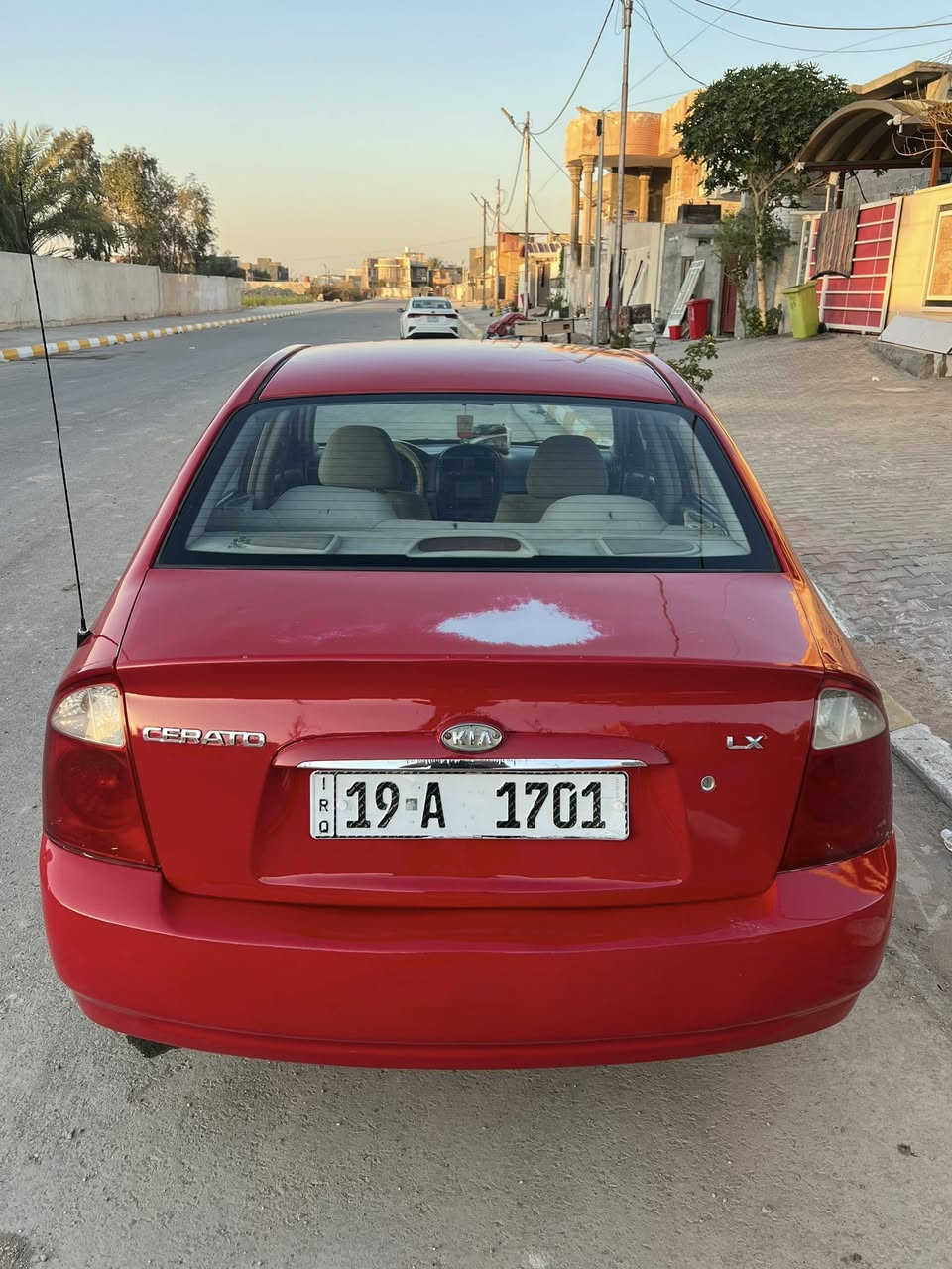 سيراتو 2006 صبغ حزام جماليه
وصوره قبل صبغ عدي 
غرفتها ع شركه مملعوب بيها 
محرك وكير كفاله 
صدر خلفي امامي حديد 
تخم تاير جديد
منضومه تبريد جديده 
سياره رقم كربلاء دولي باسمي 
سنويه 2030وهزه جديده 
سياره مابيه نقص شعره مكان سياره واسط صويره 
سعر 70وبيها مجال حق جيه فقط ***********
