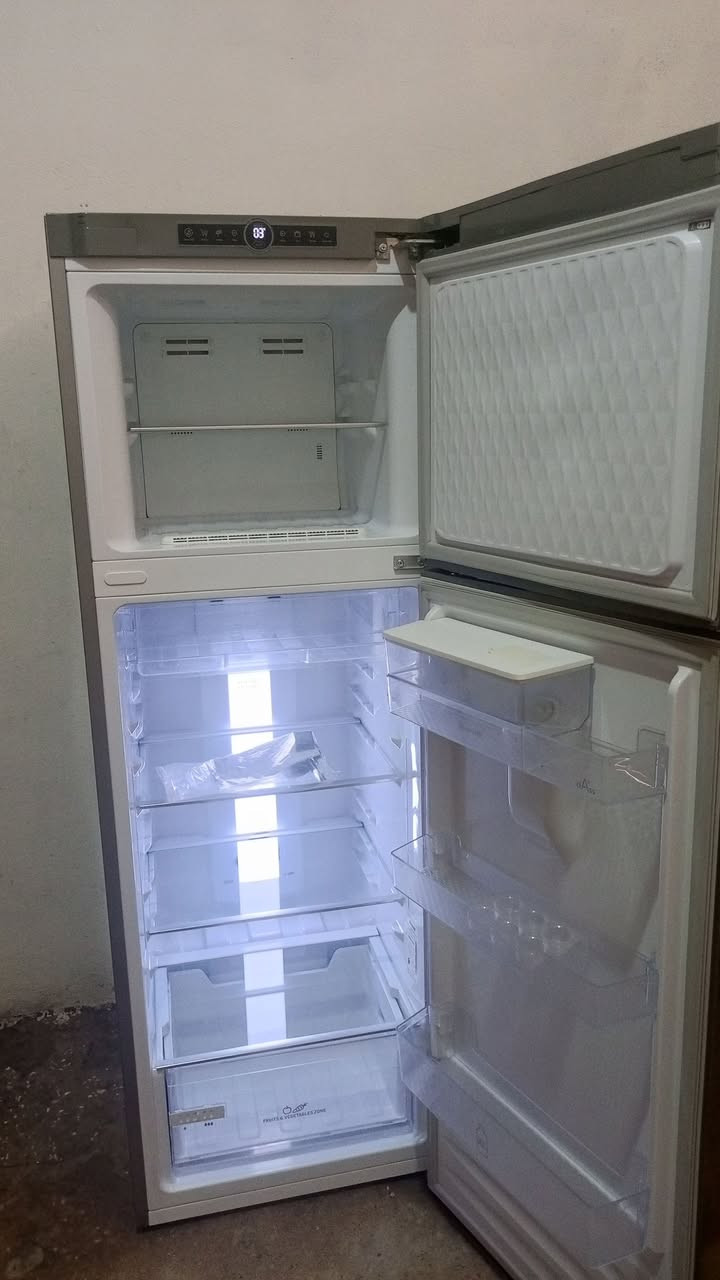 فريجيدار بروند 
0792124668


**إذا كنت صاحب هذا الإعلان وتريد حذفه لأي سبب، رجاءا أرسل رسالة إلى الدعم الفني**