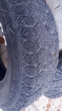 زوج تايرات • للبيع