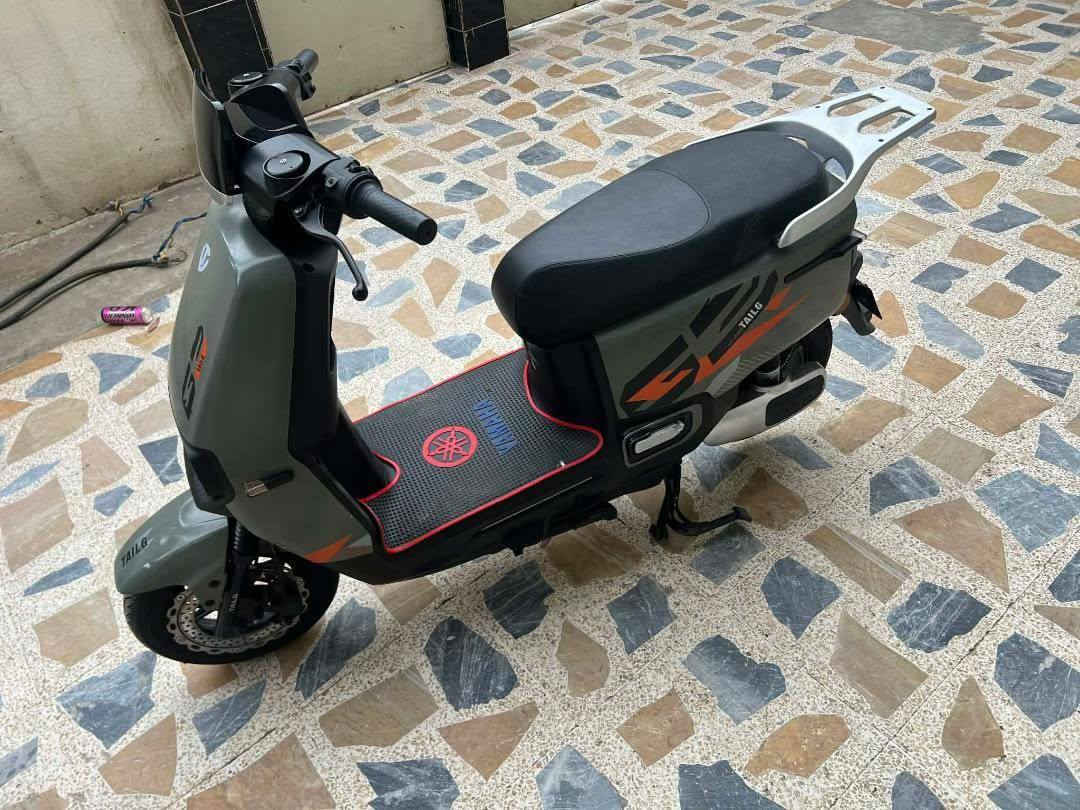 سلام عليكم ماطور شحن ريان جديد مطبك قبل سبوع بطاريات مصطره 32 امبير ملف 2500 + سرعه 70 مكاني حي عدن +سعر 850 وبي مجال حك جيتك رقم ***********
