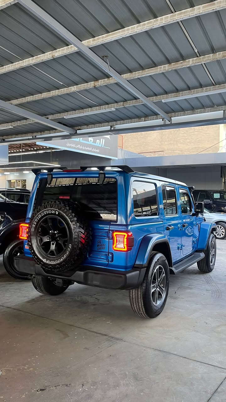 Jeep wrangler   2023

جێب ڕانگلەر  
2023
ڕادار
کامێرا 
شەغال
کوشن جلد  و هیتەر
سوکان هیتەر
شاشە گەورە
لایت لید
سەیارەکە تەنهایەک جاملغی بۆیاخە بۆیاخە
هەموو گیانی بەشەرت 

***********

Jeep wrangler 

النوع : سيارة جيب رانكلر 
موديل السيارة : 2023

حجم محرك 4 سيلندر 
رادار للتحكيم سرعه و فول لايت
بصمة التشغيل 
بصمة ابواب 
كراسي تدفئة و كهربائي 
ستيرن تدفئة 
للتشغيل بعد 
تبريد قطعتين 
دفع رباعي 4*4 
وحدات تحكم تحديد سرعة اوامر صوتية المجلد 
شاشة كبيرة 
كاميرات
سستم سماعة أذن 
تراكشن يمنع الانزلاق 
نظام اوتو ستوب 
لايت زينون LED
ملاحظات: جاملع صبغ  

‎رقم الهاتف

***********
