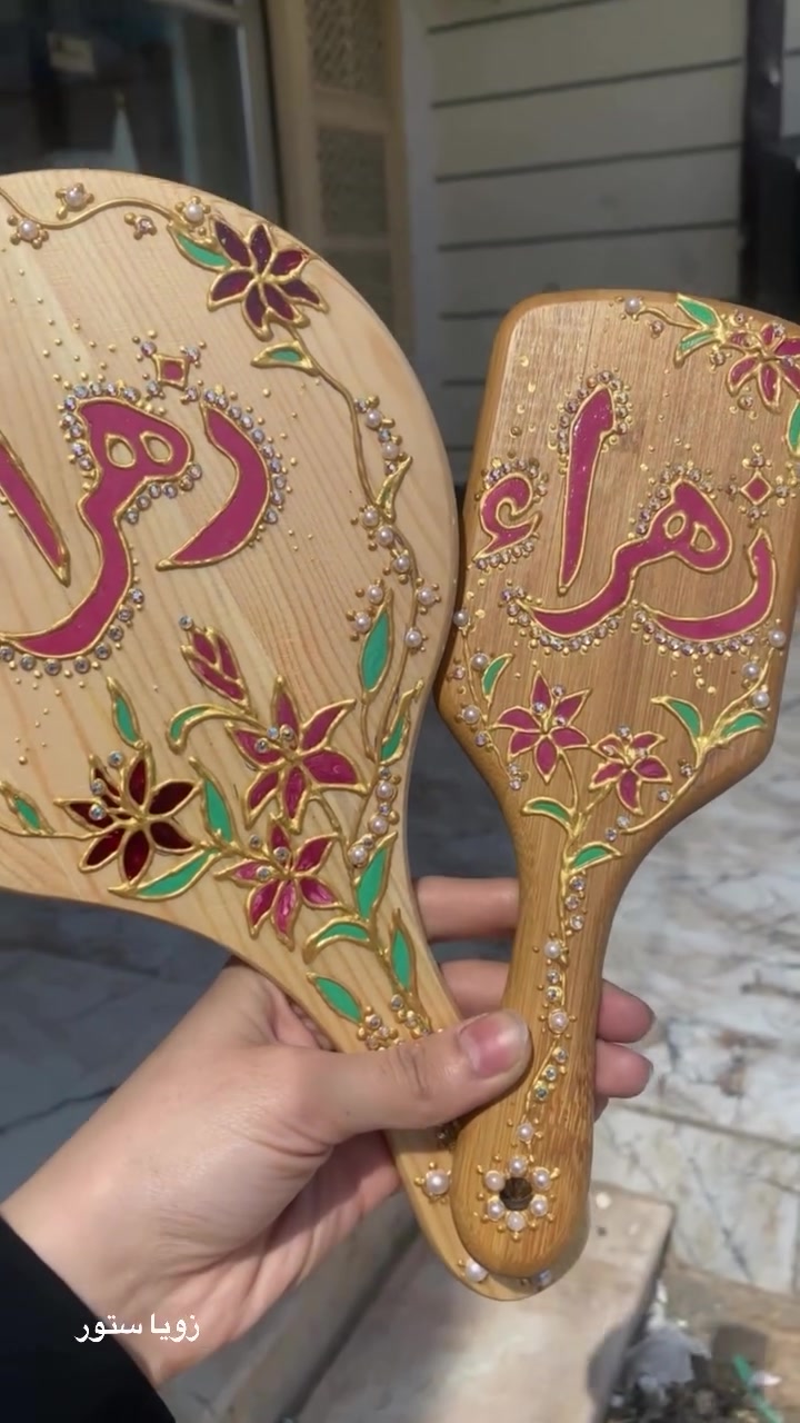 فرشة شعر مع مرايا كبيره رسم يدوي ##اوردر_حسب_الطلب💕 #زجاج_ومرايا #تحف #اكسبلورexplore


**إذا كنت صاحب هذا الإعلان وتريد حذفه لأي سبب، رجاءا أرسل رسالة إلى الدعم الفني**