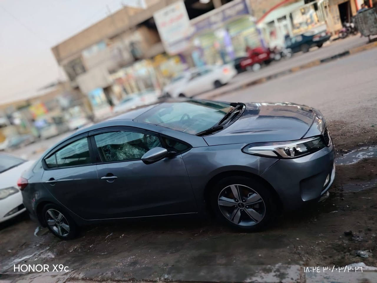 من رخصت أدمن 
فورتي 2018
بيه قطعتين بنيد مبدل وجاملغ مفتوح مصلح ومرجعينه
مابيه صبوغ سياره باسم شركه في أربيل رقم قديم سياره مكانه نجف 105 احله من صوره واتساب ***********
