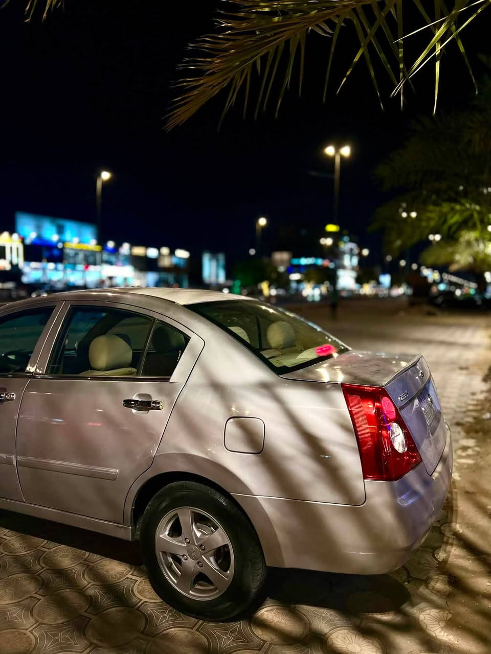 سلام عليكم اخوتي الطيبين 
شيري اي فايف للبيع مديل ٢٠١١ سيارة بدون نقص حدادية مكينة كير شرط الفحص قطرة صبغ مابيها سابقاً فقط سويت الخياسات جان بيها شي بسيط تبريد مكينة كير كفالة حدادة جديد سيارة نعومة ونشاط شرط الزيرو سعر ٤٥ مكلف ب النشر رقم صاحب السيارة *********** مكانها نجف حي الاشتراكي
