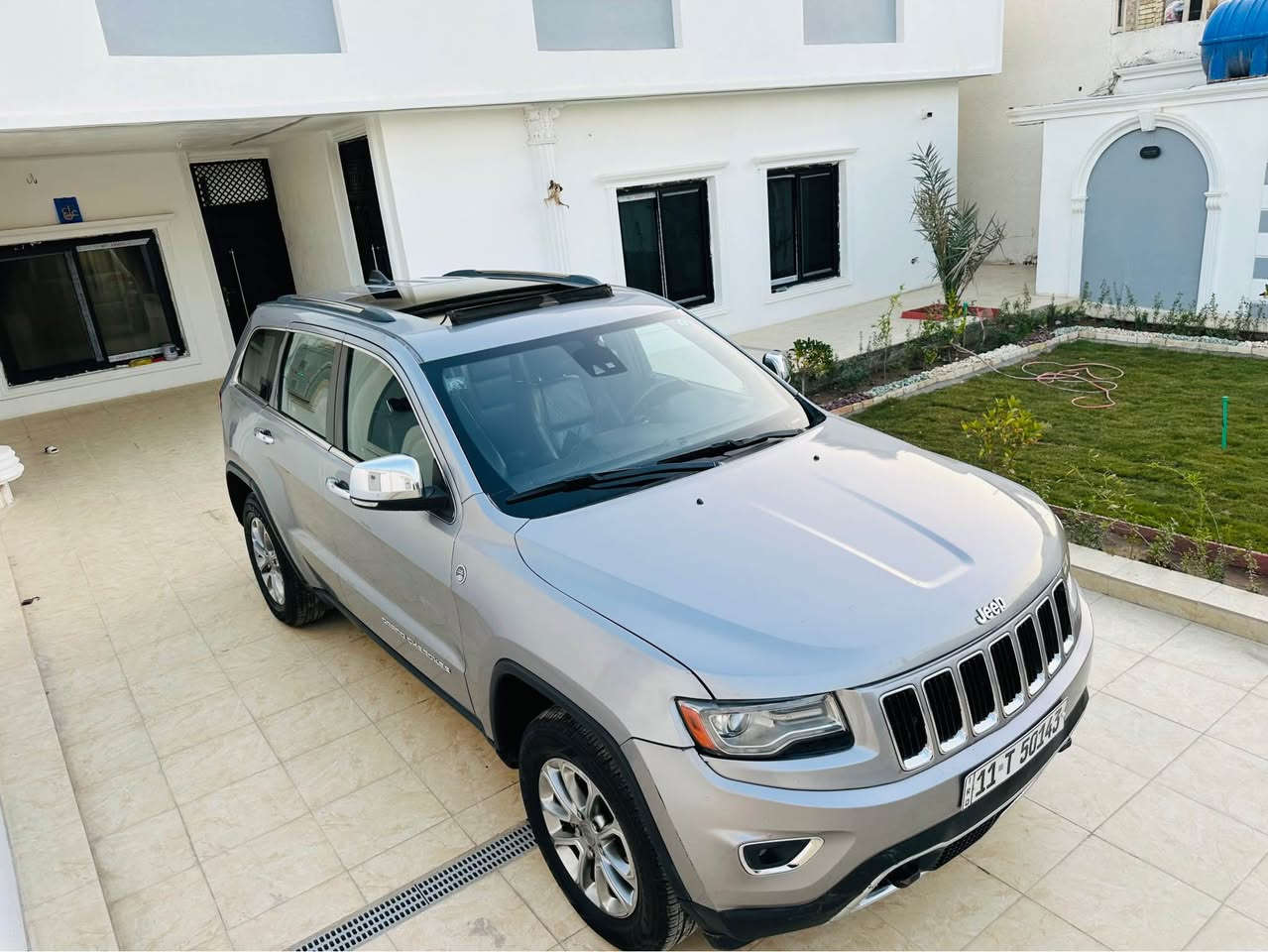 رمضان كريم علينه وعليكم نشالله         سلام عليكم جيب البيع 
جيب گراند شيروكى2015 
السعر164 وبيها مجال جدن قليل 
سياره بدون يرباك 
العنوان بغداد الدوره البعيثه 
الهاتف ***********
🚀 عدكم علم يعني الموديل 2015 بس بانزين عادي يعني شكل الربعطعش 
يعني انسه اسم دونص بل خير الصير من نصيبه
صور الحادث مرفقه بل منشور فقط حادث مريكه تلث قطع صبغ فقط  . 
سياره بدون ايرباك يعني كفاله من اليرباك 
** ماشى110 كم .
1_  سكف بانوراما  
2-كشن هيتر وكشن تبريت.
3-كشن كهربا ئي وكشن مساج.
4-استيرن هيتر *- استيرن شفطاط وتحكم *- مكان قرص سيدي
5-لايد ليد + لايدزينون.
6-مرايا هيتر *-مرايه حساس .
7-ئوتوبريك *-ئوتو ترافلايت *-ئوتوستارد. تحديد سرعه
8- 10 سماعة+ ديجه ي بل سندوق بلاد شريكه  
9-تبريد مركزي *-صندوق شفط .
10-يدات نيكل +يدات بصمه .
 11- مرايه ومرايه رادار .
12- طايرات جديد شريكه سبيرمقدس مانازل ..
14 تحديد سرعه . شغال
15دعاميه كدام ودعاميه وره بي رادار وحساسات.
16-.السعر 164 وبيها مجال جدن قليل ماكو هيج سعر بل خير الصير من نصيبه
كل جسم شرط عل وضع بلاد شريكة 
ملاحض/رقم جديد هزه وسنويه  كل جدي Colombo, Sri Lanka
