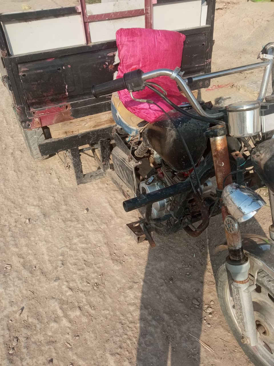 السلام عليكم ستوته للبيع جمره كهرباء شغاله تخم تاير نظيفه بس عوزه باتري السعر 600 وبيها مجال العنوان حله شارع 80 قرب الساده بخطبه خاص ما تواجد اتصل لا تريد ***********
