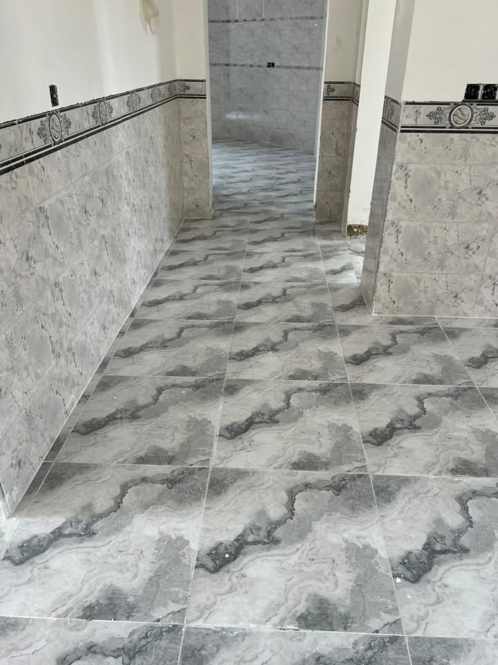 سلام عليكم خلفات سيراميك متفرقين شغل درجه اولى نشتغل بكل المناطق
خالديه 
الحبانيه 
سن الذبان 
الصقلاويه 
بكل مكان نشتغل 
*********** واتساب 
***********
