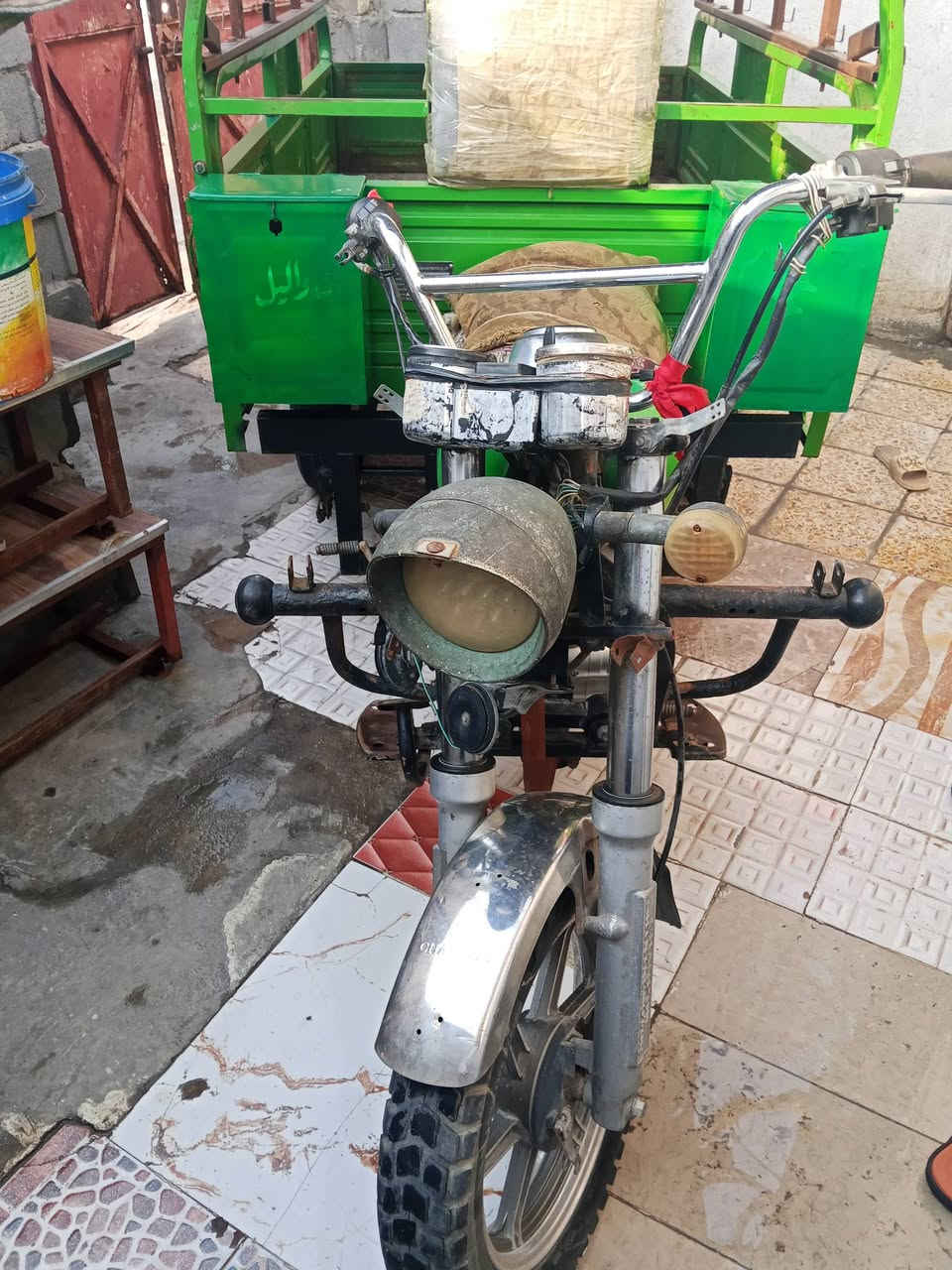 ستوته كربلائيه نضافه كدامك سنويه بسمي موديل 23 مكينه ما مفتوحه كلشي بيه مكفول سعر 3 مليون وبيه مجال الشراي يراسلني على هذا رقم وتساب ***********
