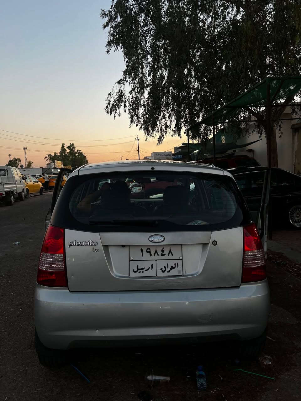 بيكانتو موديل 2006 للبيع
سيارة بدون صبغ رقم شمالي 
كير محرك شرط 
تبريد ثلج 
سعر 58 وبيها مجال 
رقم ***********
