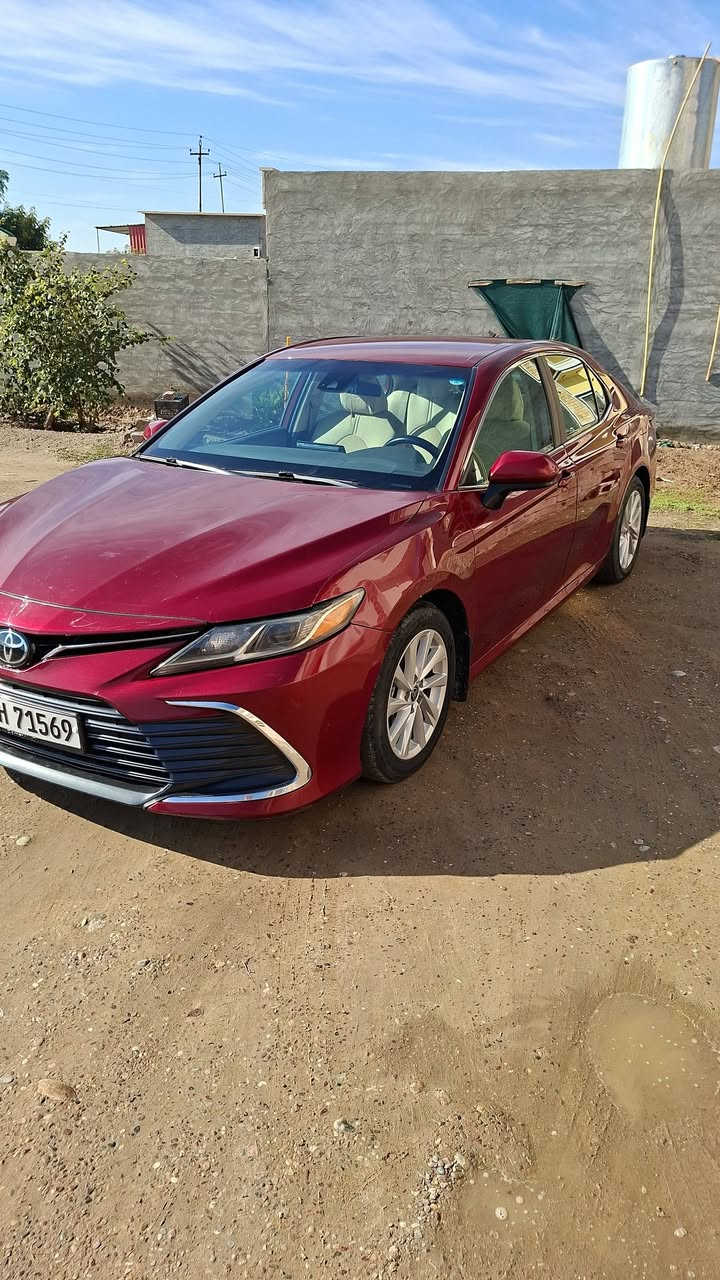 إعلانات بيع كامري 2022 جاهزة
الموديل: 2022.

الفئة: LE.

الممشى: 66,000 كيلومتر فقط.

الملكية: السيارة باسمي والتحويل مباشر.

الحالة: السيارة نظيفة جداً وجاهزة للاستخدام، الضرر في الچاملغ الامامي في الجانب الأيسر فقط (موضح بالصور) وتصليح درجة أولى. باقي السيارة مكفولة.

السعر والموقع:

السعر المطلوب: 215 ورقة ($21,500) وبيه مجال بسيط جداً

الموقع: صلاح الدين - قضاء العلم.

للتواصل والاستفسار:

رقم الهاتف: ***********
