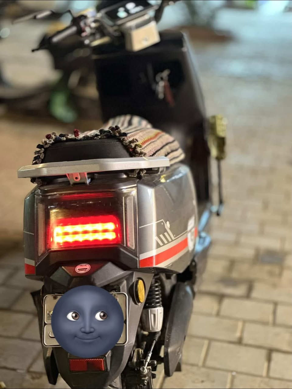 دراجه ونلـي G7
تجي سـت 6 بطاريات 🔋 جـديد
لـد عالي ناصـي 
دبل اشاره يمنه يسره 
مثـلث اشاره 
شاشه تظهرلك الاعطال⚒️⚠️ 
 تجي نظام بـك R  
الشحنه الوحده تمشيك 50 كيلو حقيقي 🛑
سرعته 90 حقيقي 
الاظافات ⚒️👍🏻
ظايفله هورن سياره كـتف ومان ؏ البطاريات 🔰
شادله سماعه mb3 🔊
مزود سرعته ⏫
معلي الدبل X2 
تايـر 10/350
زنون ابيض ورماش 
مغلف البطاريات 
رقم  ***********
