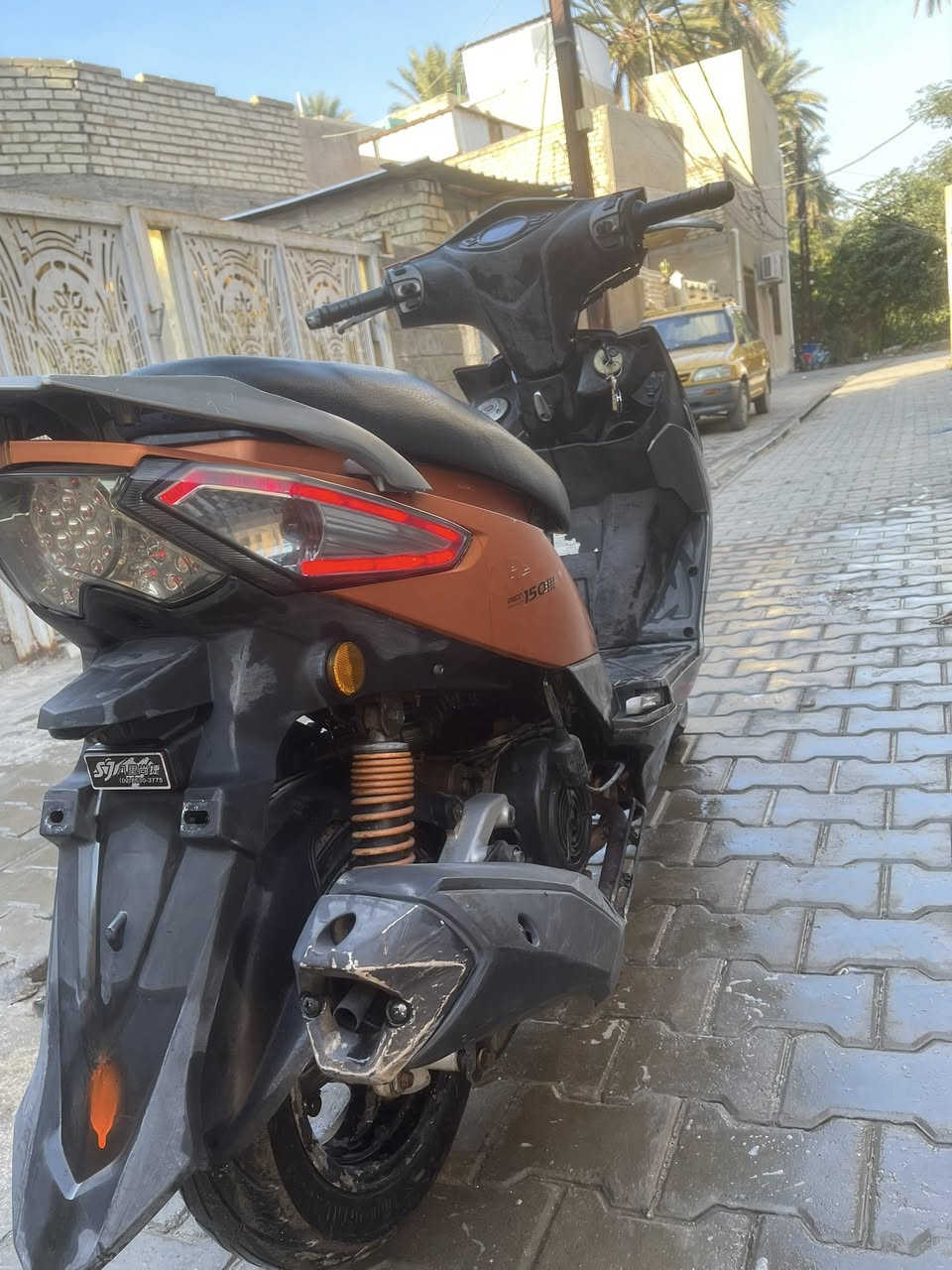 السلام عليكم للبيع سيام لد الحديث حجم المحرك (150)شلعه ومعدل طيران كهربايات كلها شغاله كفرات نضيفه وحلوه للون المميز محرك ممفتوح السعر 700 وبيها مجال *********** [ بغداد /الكريعات ]
