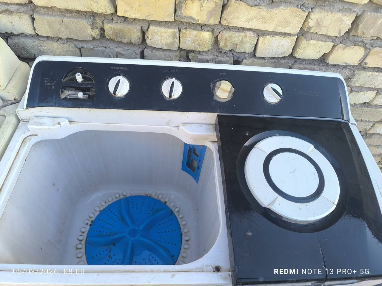 السلام عليكم غسالات عدد3الحجم الكبير للبيع السعر 75 الاتصال على الرقم ***********
