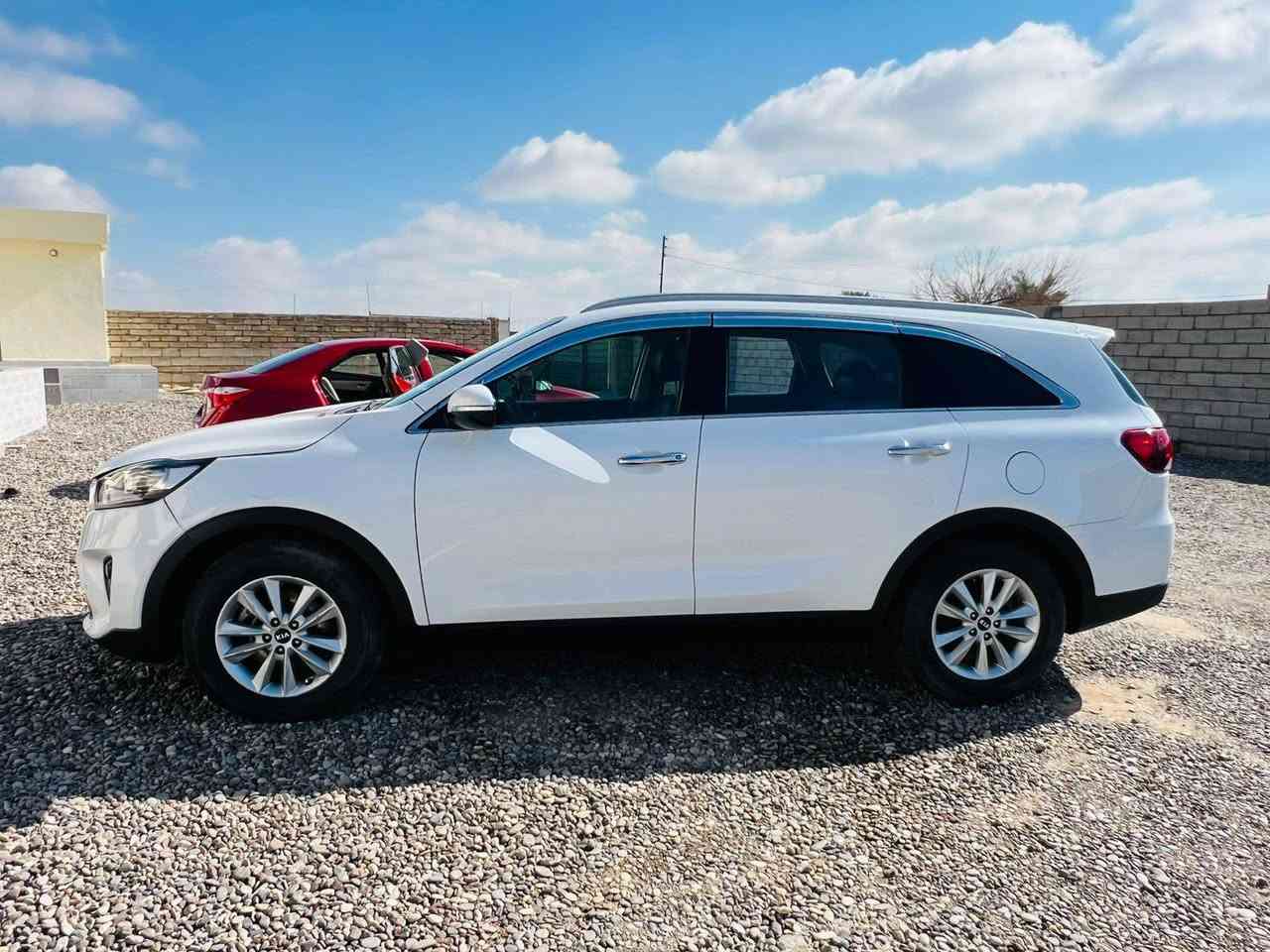 سوريتنو 2020 امريكي
رقم اربيل باسمي سنوية جديده ل 2028 هزه جديدة

الضرر موجود بالصور بونيد ومبدل بلادي وجاملغ السكن مصبوغ بدون دواخل 

ماشية 112 ميل محرك V6 ممفتوح وكير شرط  تبريد تدفئة كلها شغالة كاملة مال جنية وشكلها احلى بعد من الصور 

السعر 212 ورقة وبيها مجال للطيبين 
المكان الشرقاط

***********
