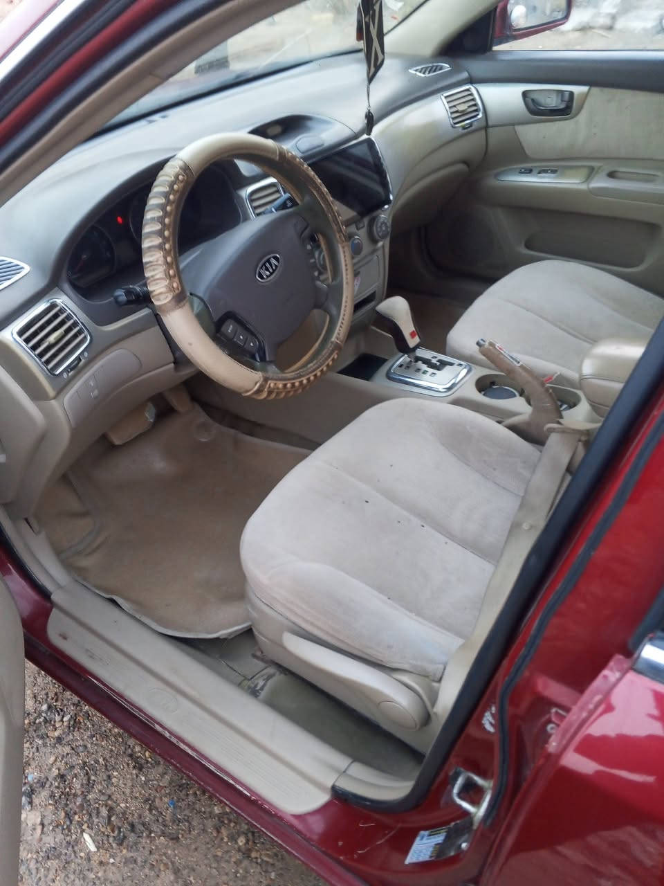 سلام عليكم سياره للبيع ابتما موديل 2008 مكينه وكير مكفولة لسعر 95  لرقم ***********لمكان لسماوه
