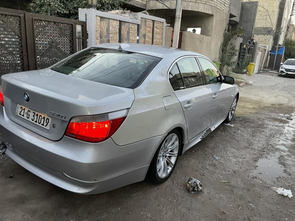 السلام عليكم
ميماتي للبيع موديل 2004
فول مواصفات 
رقم جديد هزه جديده 
جاملغات خلفيه جارده 
مكان السياره بغداد حي الاعلام 
السعر 110
مراوس بجيب او جارجر 
*********** واتساب
