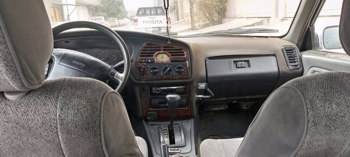 للبيع دايو برنس موديل 96 كير اتوماتيك محرك بي بخار كهربائي كلها شغاله سياره مابي ضرب  بدون صبغ سنويه مشروع وطني بي دفتر بابزين شرط تحويل او وكاله سعره 30 بي مجال


**إذا كنت صاحب هذا الإعلان وتريد حذفه لأي سبب، رجاءا أرسل رسالة إلى الدعم الفني**