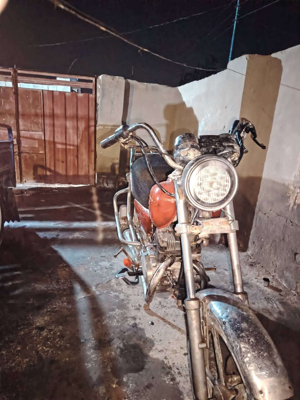 للبيع دراجه جونده كلك نضيفه مكان ديوانيه ناحيه نفر او مراوس اربعه كير اوراق  ***********
