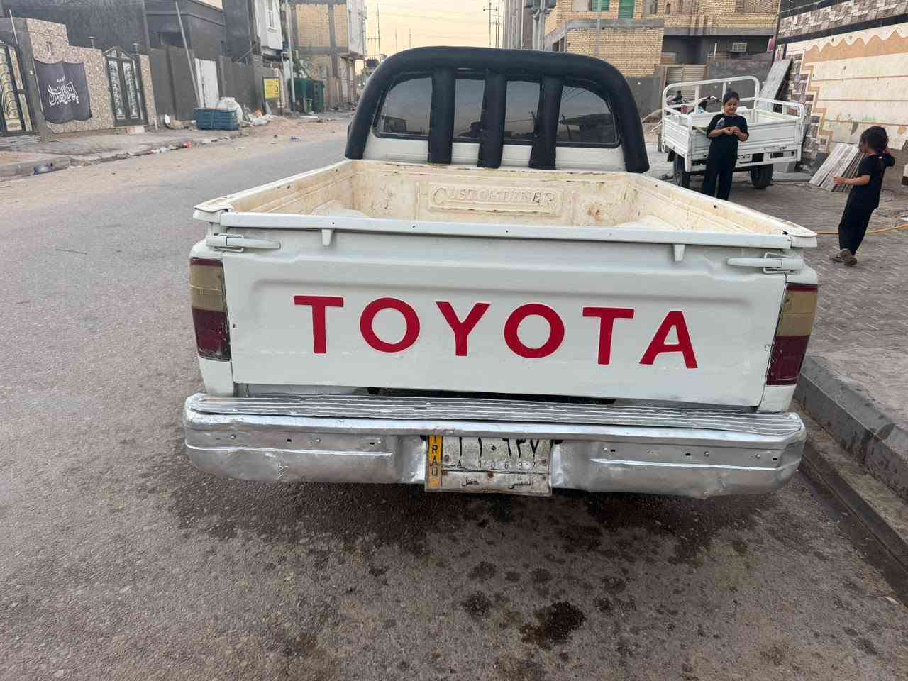 السلام عليكم سياره البيع جمره مديل 2000 رقم مثنئ شرط تحويل بسمي مكينه وكير وشاصي مكفول كهربائيات كلها شقال سياره مكفوله ما عده  صبغ  حزام جماليه فقط  سعر 57 وبيه مجال جهازه من طول لطول مال جناي مكان سياره سماوه المركز  ***********
