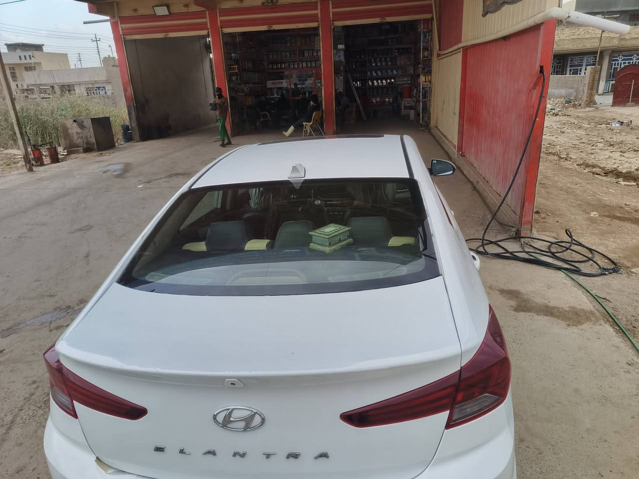 سلام عليكم   انترة البيع مديل 2020 محرك 2000 دوش ماشيه76سياره حلوه مال جناي سعره 142بيه مجال  الهاتف ***********
