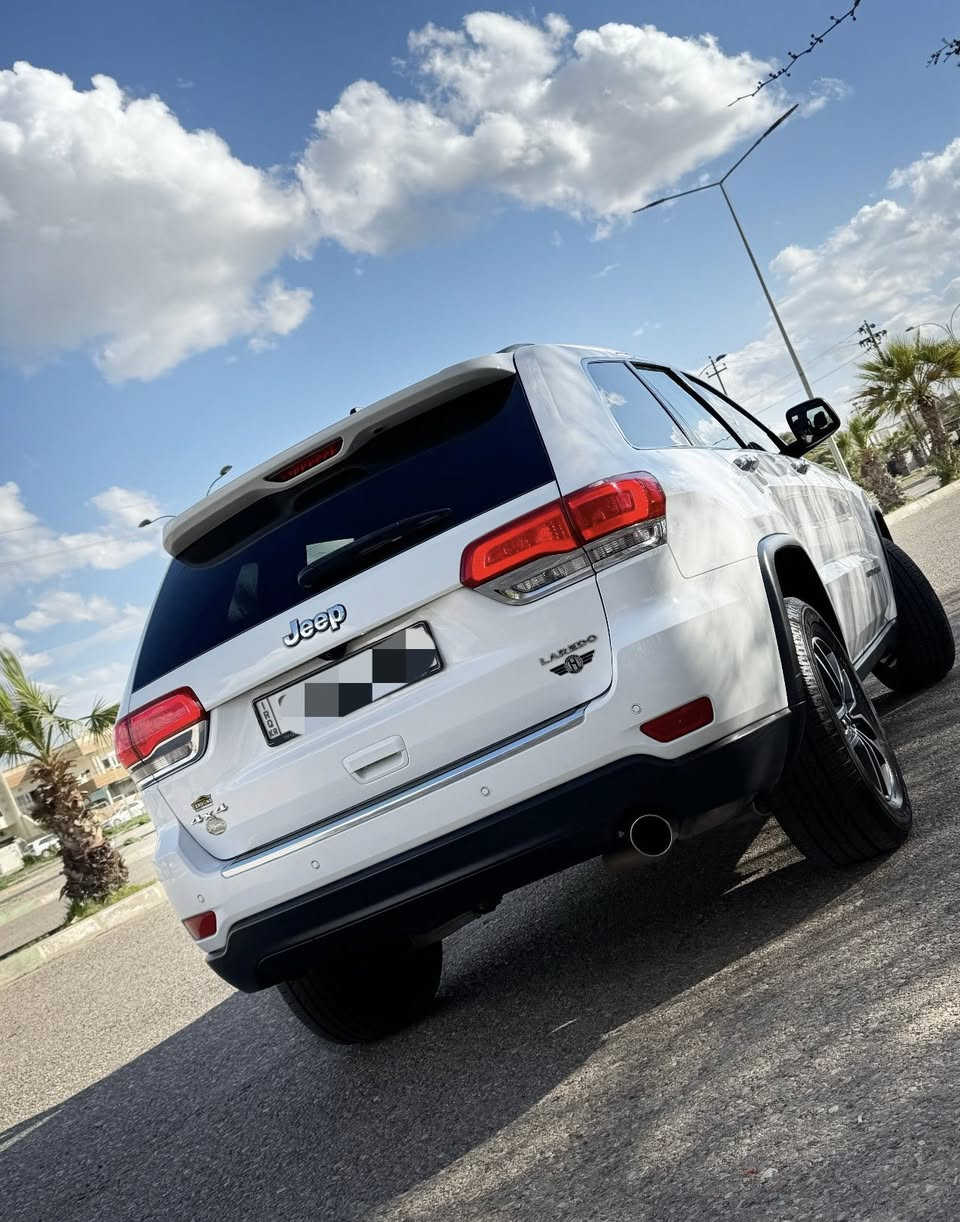 سلام عليكم للبيع
جيب 2020 مكفوله  4*4
وارد امريكي كلين جديدة السياره 
موصفات لاريدو 
فور ويل 
شاشه جبيره
بصمه شغال
رقم اربيل تحويل مباشر 

 السعر 233 ورقه

***********
