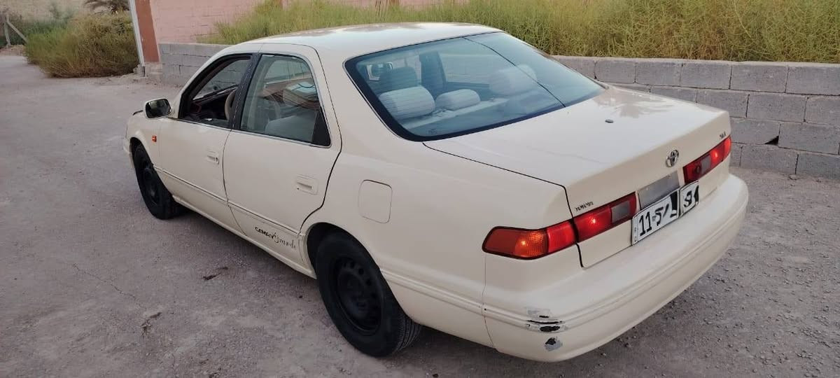 للبيع او مراوس كامري موديل ١٩٩٨ باسمي رقم انكليزي بغداد خليجي جاهزه مكينه كير حدادية مضبوغ عام أثر جراد.
السعر٦٥ وبيها مجال *********** مكان السيارة كربلاء باب بغداد
