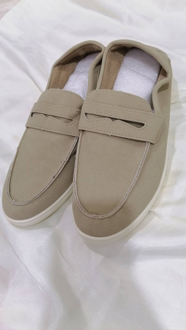 احذيه جديده كلش سعر القطعه بـ8 الف والي ياخذهم كلهم يتخفض السعر


**إذا كنت صاحب هذا الإعلان وتريد حذفه لأي سبب، رجاءا أرسل رسالة إلى الدعم الفني**