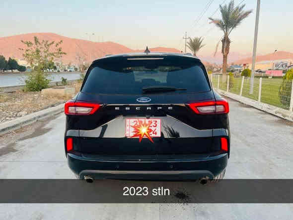 Ford Escape stlin 2023
شاشه گه وره
گيچ ئه لكترؤنى 
ده رگاشه فت
رادار پيش دواوه ته نيشت
هه مووشتكى جايزه 
٢٣هه زار مايل رؤشتوو
چملغ وده رگاى كليرى ئه مريكايه
هه مووگيانى به شه رت
***********
*********** رانية
