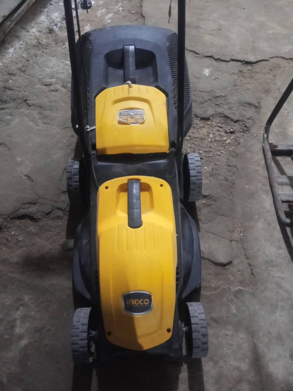 السلام عليكم غراض مستعمله وجديده نضافه فولل وكل
شغله وسعره مكانهن كربلاء طوريج ***********
