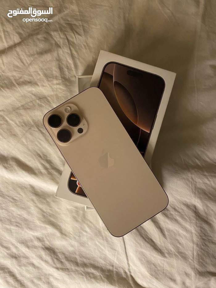 جهاز ايفون 16 برو ماكس مكفول  من كلشي من الشخط والخدش والتصليح بعدة داخل الضمان بطارية اليوم صارت 97 الجهاز جديد بمعنى الكلمة  ذاكرة 256 تواصل واتساب ***********
