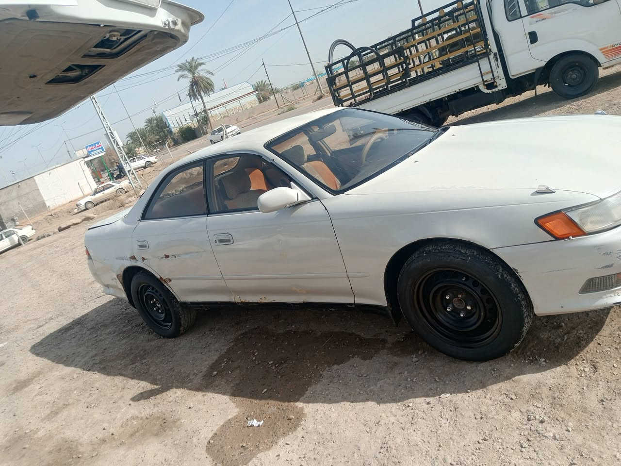 السلام عليكم
مارك نفخ موديل 95 

سوينه ال 28 

تبريد ثلج 

بيه كصه جنطه 

رقم النجف 

باتري جديد 

مكينه ونجي بيه بخار 

كير خير من الله 

كامره خلفيه+شاشه 

بطاين نضيف دواخل حلوه 

السعر 38وبيه مجال 
مكان السياره النجف العباسية 
رقم الهاتف ***********
