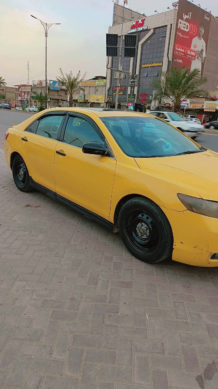 كامري 2009 رقم نجف بسمي
مكاني بغداد
تبريد وي سويج
فتحه 
كشنات كهربائيه
هورن طاط اصلي
كير خير من الله
صدرها تعبان
ومكينتها بيها بختر ابيعها كايمه
السعر ٦٠ وبيها مجال بسيط 
***********
