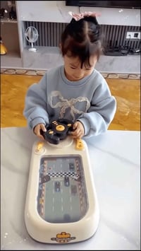تريد طفلك يترك الموبايل ويلعب لعبة حماسية تنمي تركيزه وذكائه؟ 🏎️💨  لعب...