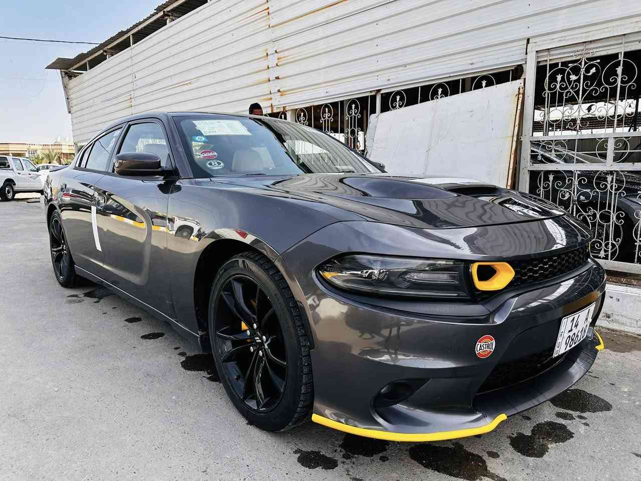 السلام عليكم جايجر 2016
بيه بس بنيد مبدل وجاملق مقسم 
وباقي كفاله ماشيه 99 فقط رقم بصره تحويل 
تشغيل عن بعد شاشه جبيره هوايه بيه موصفات الاتصال على رقم//***********
