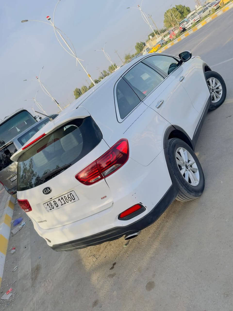 السلام عليكم سورنتو موديل 2019 وارد امريكي رقم بابل الدولي باسمي هزه وسنويه ولوحات كله جديد ضررها بسيط صبغ بنيد ومدكر ليبل واحد بدون تبديل سونار مرفق معه النشر 7 راكب محرك 4 سلندر مواصفات نص فول ماشيه 75 السياره جديده وجاهزه 
العنوان الناصريه مركز المدينه
الموبايل 📱***********
السعر 186 وبي مجال
