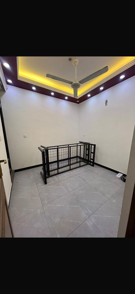 #شركة_ارض_ادم_للوساطة_العقارية
🏠 شقة للإيجار – زيونة / محلة 714 قرب شارع الربيعي

🔹 التفاصيل:

✅- الطابق: الثاني
✅- يوجد مصعد
✅- كهرباء 24 ساعة
✅- غرفتان + خدمات
✅- مطبخ وصاله

📞 للاستفسار والاتصال:

***********

***********
