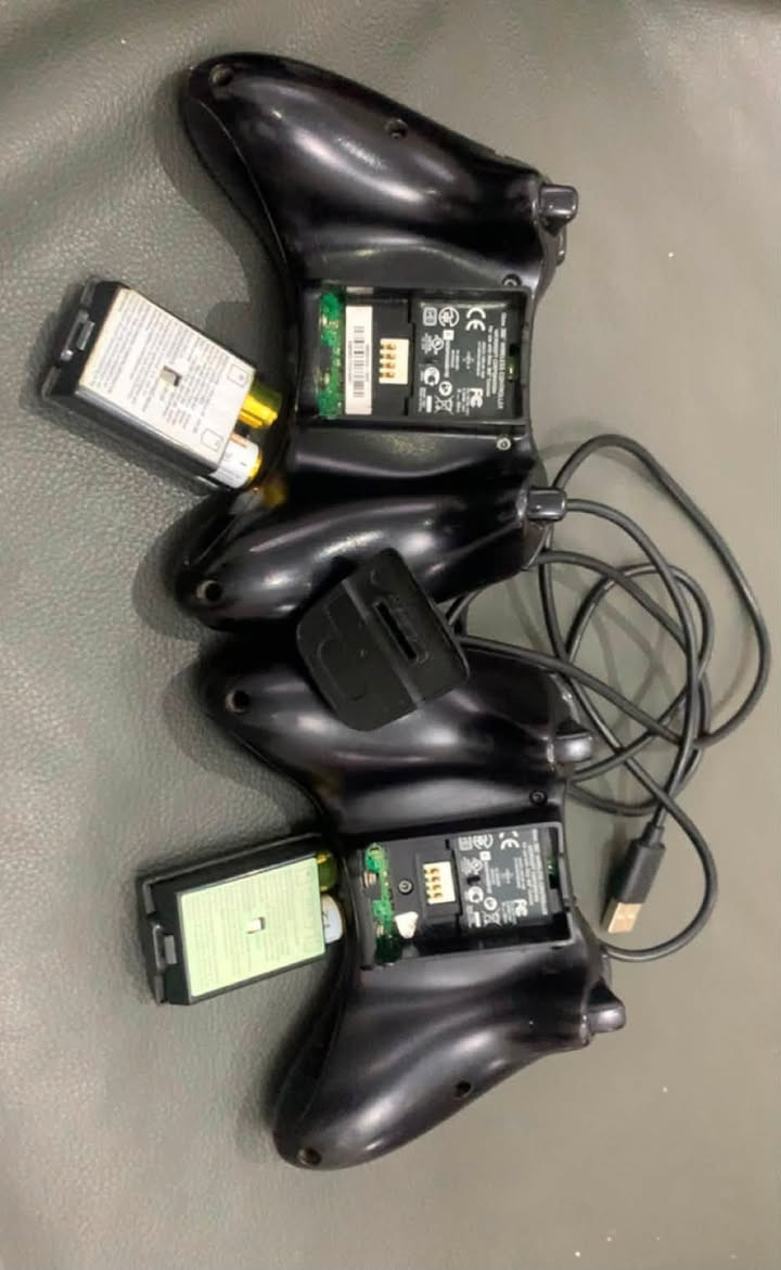 xbox 360 slim jdid mfih hta problem 2 mannet original + 29 jaux chbab mfih walo ch3l w l3b


**إذا كنت صاحب هذا الإعلان وتريد حذفه لأي سبب، رجاءا أرسل رسالة إلى الدعم الفني**
