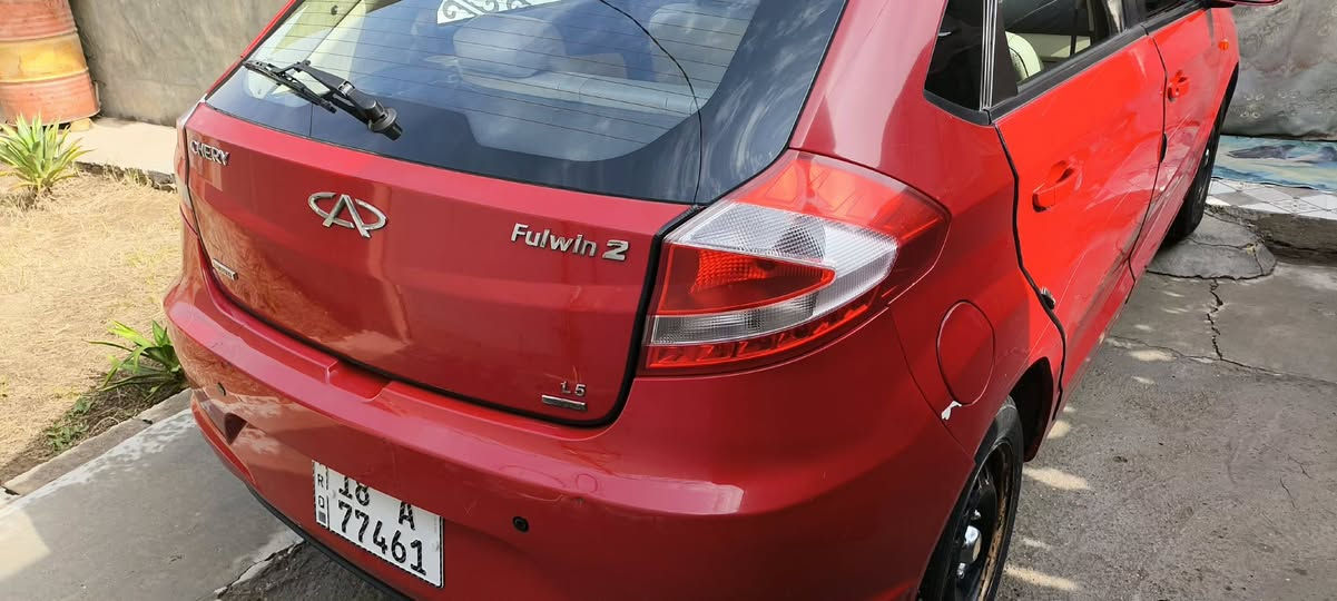 السلام عليكم شيري افلاوين موديل 14 رقم بابل انكليزي بسمي سنويه 27 هزه جديدة مصفره السيارة الف ما مطلوبة السيارة مكفوله من الضربه والصبغ والتبديل مكينه مكفول اسبانه ما ممدود عليه فقط الكير مفتوح مسويله صيانه ومبدل اكلج جديد وبيه جراد بل قماره وبل بنيد شي قليل وبيه ملاحضات بل كشر السيارة تبريد ثلج ماشية 162 سعره 48 وبيه مجال بسيط عنواني حله مركز اي استفسار اتصل ***********
