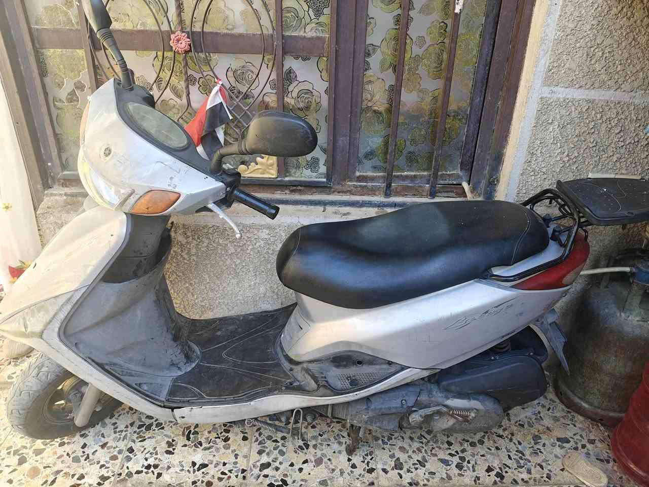 دراجه بريز مكفوله من كلشي مكينه بلاد كابريتر بلاد كلشي مامبدل بيهه برغي ما مفتوح جيب فيتر وياك  وشوف بعينك اي شي تلكه غير الحجيته لا تاخذ دراجه مال جناي ما متعوبه  بس شويه كفراتهه تعبانه بس مو كلش لين هنه بلاديات سعر 550 وبيهه مجال للطيبين  *********** مدينه الصدر الدسيم ثاني فرع
