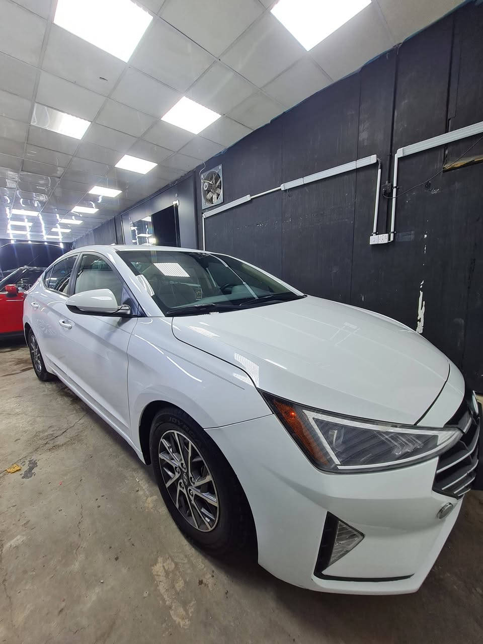 السلام عليكم النترا وارد امريكا ٢٠١٩ بارد بالجاملغ الأمامي موضح بالصوره رقم ميسان مكان السياره بغداد ***********
