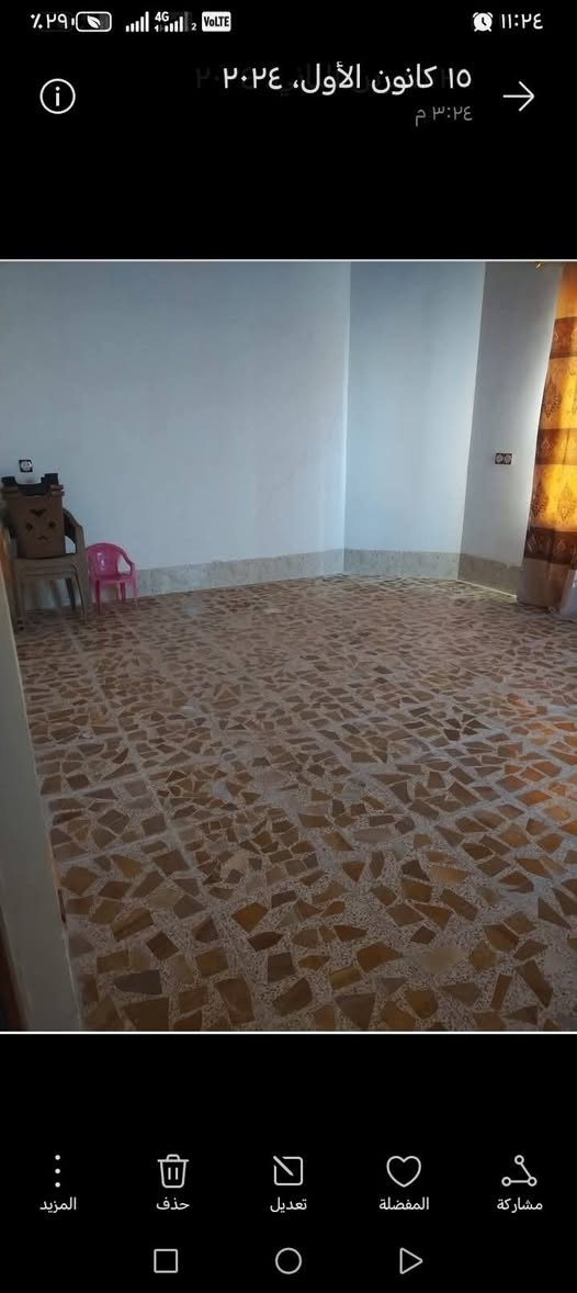 دار للبيع جانب ايمن حاوي الجوسق مساحة 200 م هذا رقم ***********
