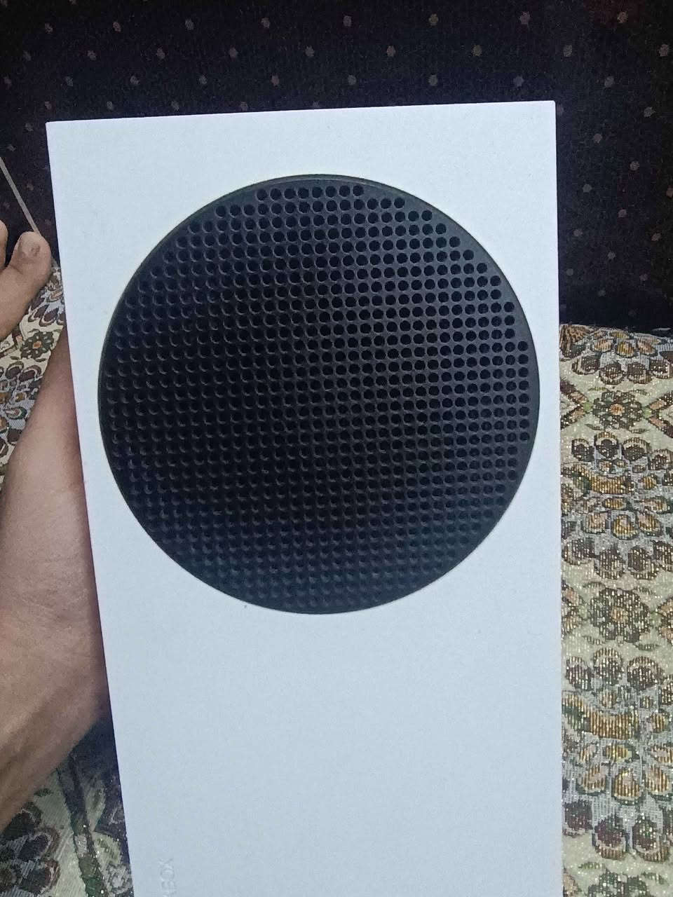 السلام عليكم ... سيريس s للبيع إصدار 24 لوك مامفتوح ولا واصل مصلح مع يده بلاديه ويده كيم سير ..السبب ما متفرغ للعب وشايله 
مابي اي عيب هو واليدات 
مكاني كركوك 370 
*********** Singapore
