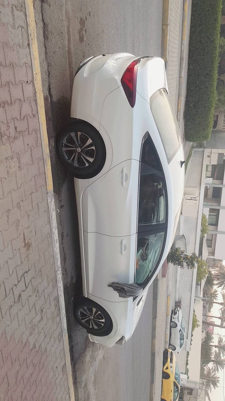 السلام عليكم شانجان ايدو بلاس ٢٠٢١ سنويه باسمي حره بيها ضربه بالجاملغ الخلفي مصلح نفسه صبغ باب وجاملغ والكير بي عته السعر ١٠٥ وبيها مجال مكان التاجي ***********
