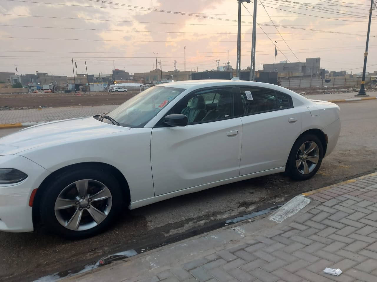مكلف بنشر مكلف بالنشر🌹
سلام عليكم شباب جارجر كندي عداد 260
 2015sxt لبيع فقط بدون مراوس بدون أقساط
موصفاته
شفتات سترين 
شاشه جبير 
كشن حضن تدفئه
هيتر مرايات
حداديه اماميه خلفيه شرط 
تخم تأيرات
مكينه كير ع الفحص  
حادثه باب خلفي ارباك برده فقط 
السونار موجود بصور 
السعر 170 وبيه مجال حق الجيه فقط فقط
رقم شاصي
ماشيه 187ميل حقيقي
2C3CDXHG7FH765310
رقم الهاتف ***********
العنوان السماوه حي الحكيم
