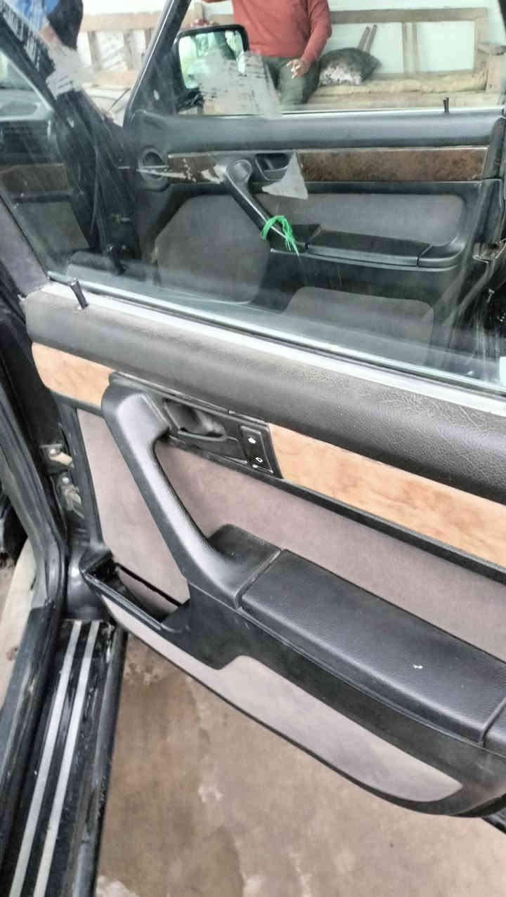 سلام عليكم بيم مديل 92 حجمها 730 سياره بدون خياسيات ولا دكه جاكوج يحتاح بس كشنات تحويل ثاني يوم سياره بطاين جدد صدر مكينه كير مقفول تخم تاير جديد رقم بغداد سنويه 28 عنوان حي جهاد *********** سعر 38
